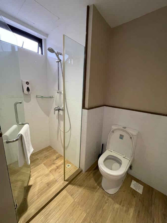 Aparthotel Greatwood At Devonshire 3*