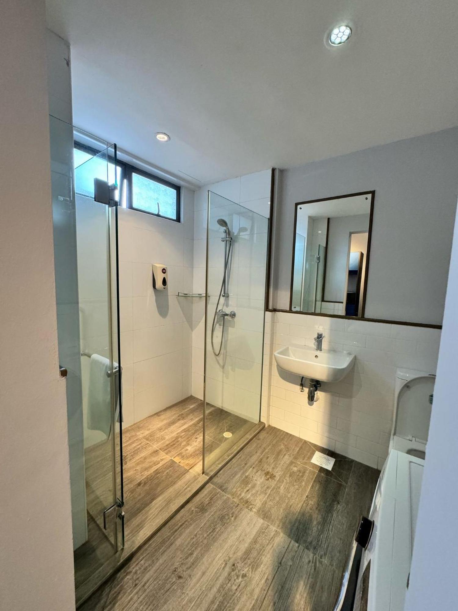 Greatwood At Devonshire Aparthotel Singapur